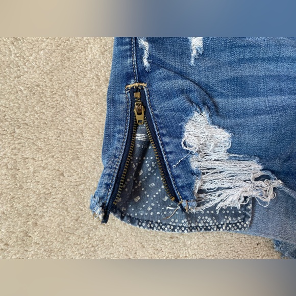 distressed western high rise shorts - Picture 2 of 5